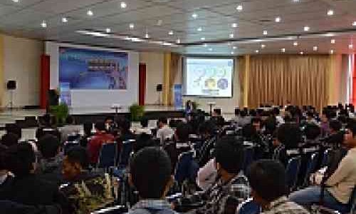 Seminar The Other Side Of Modern Matic di Medan Banjir Peserta!