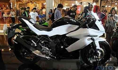 Kawasaki Ninja RR Mono dan Z250SL Mendarat di Thailand