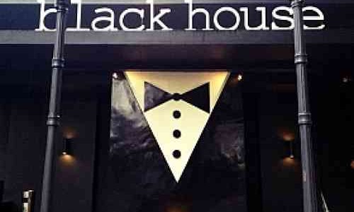 Black House Café,Tempat Hangout Bertema Menarik di Selatan Jakarta