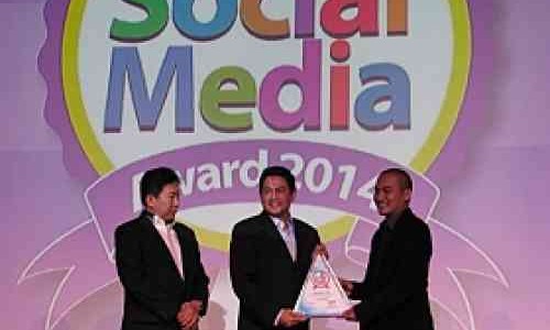 Federal Oil Raih Penghargaan Social Media Award 2014